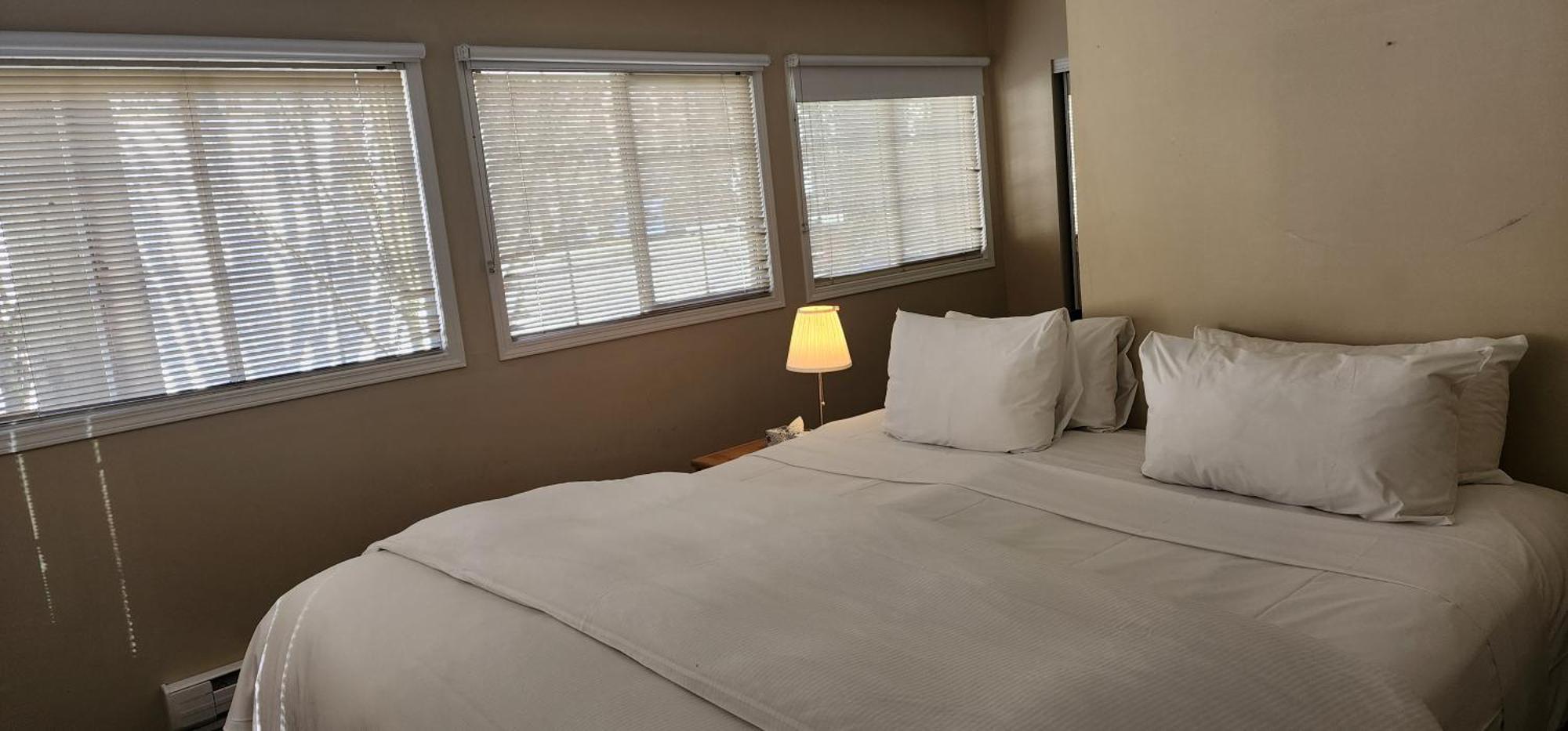 Times Square Suites Hotel Vancouver Dış mekan fotoğraf