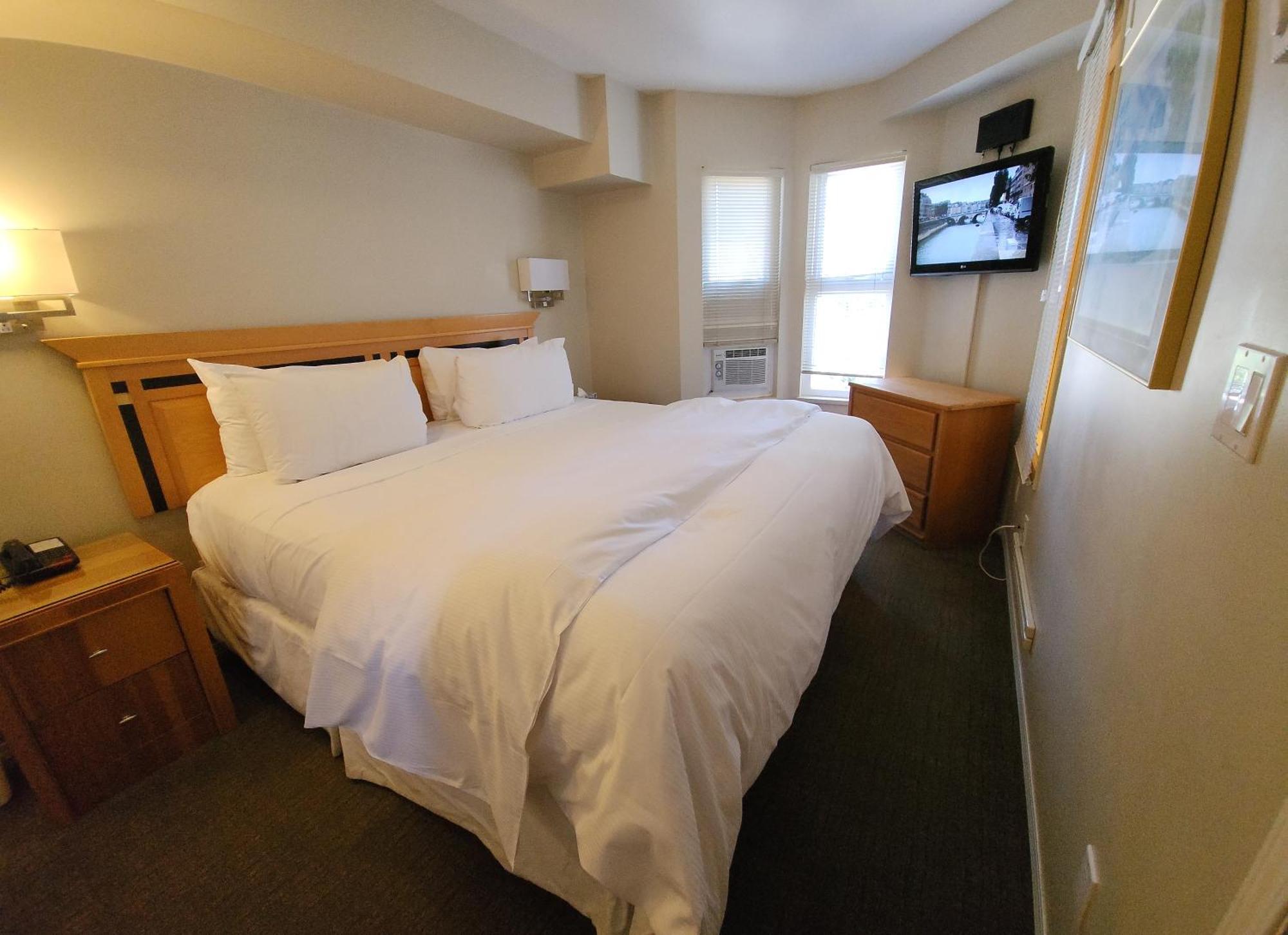 Times Square Suites Hotel Vancouver Dış mekan fotoğraf
