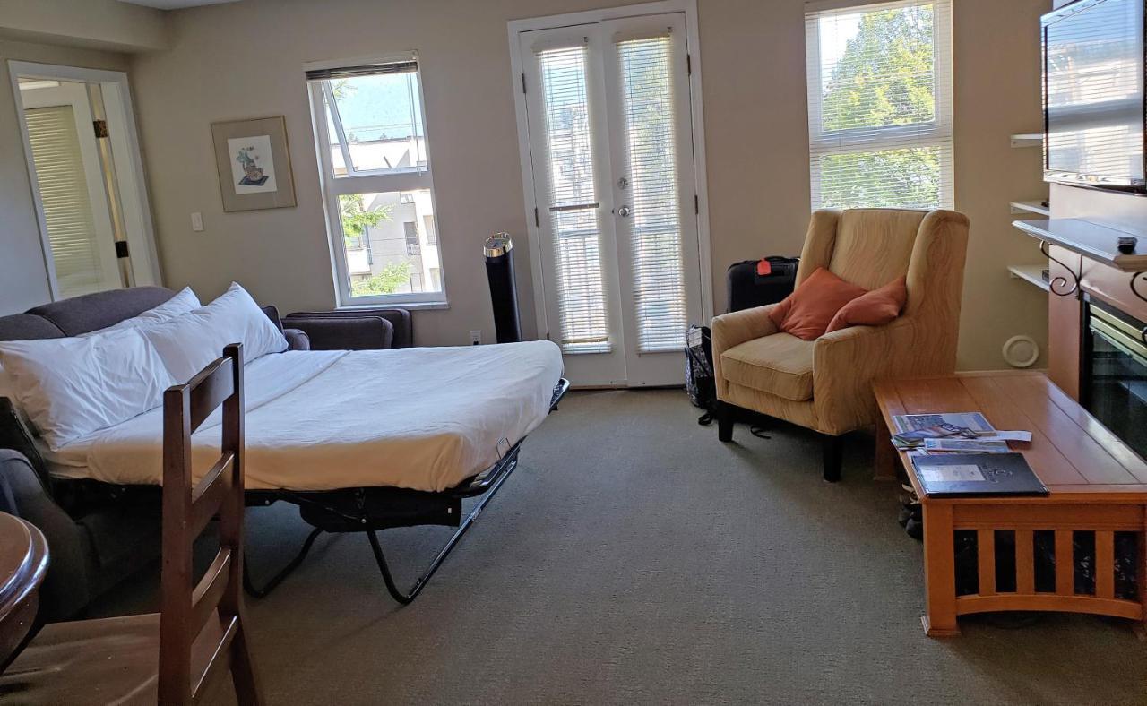 Times Square Suites Hotel Vancouver Dış mekan fotoğraf